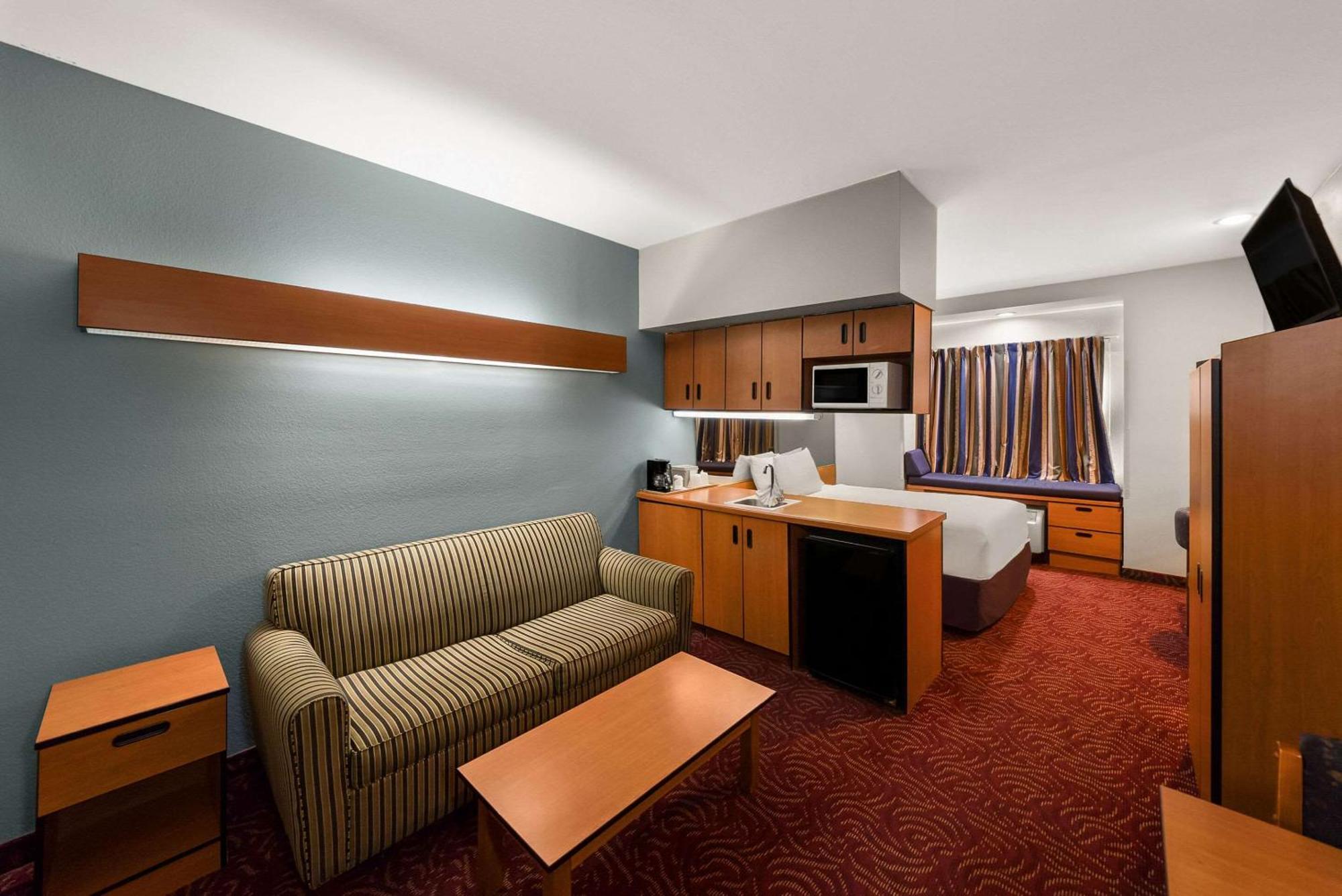 Econo Lodge Inn & Suites Mesquite - Dallas East Exterior foto