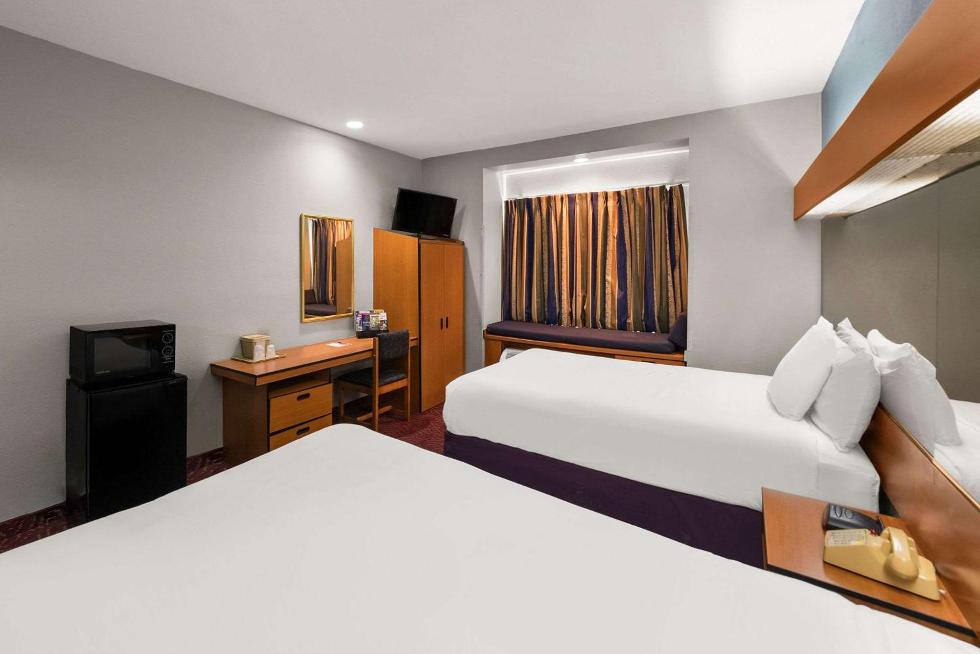 Econo Lodge Inn & Suites Mesquite - Dallas East Exterior foto